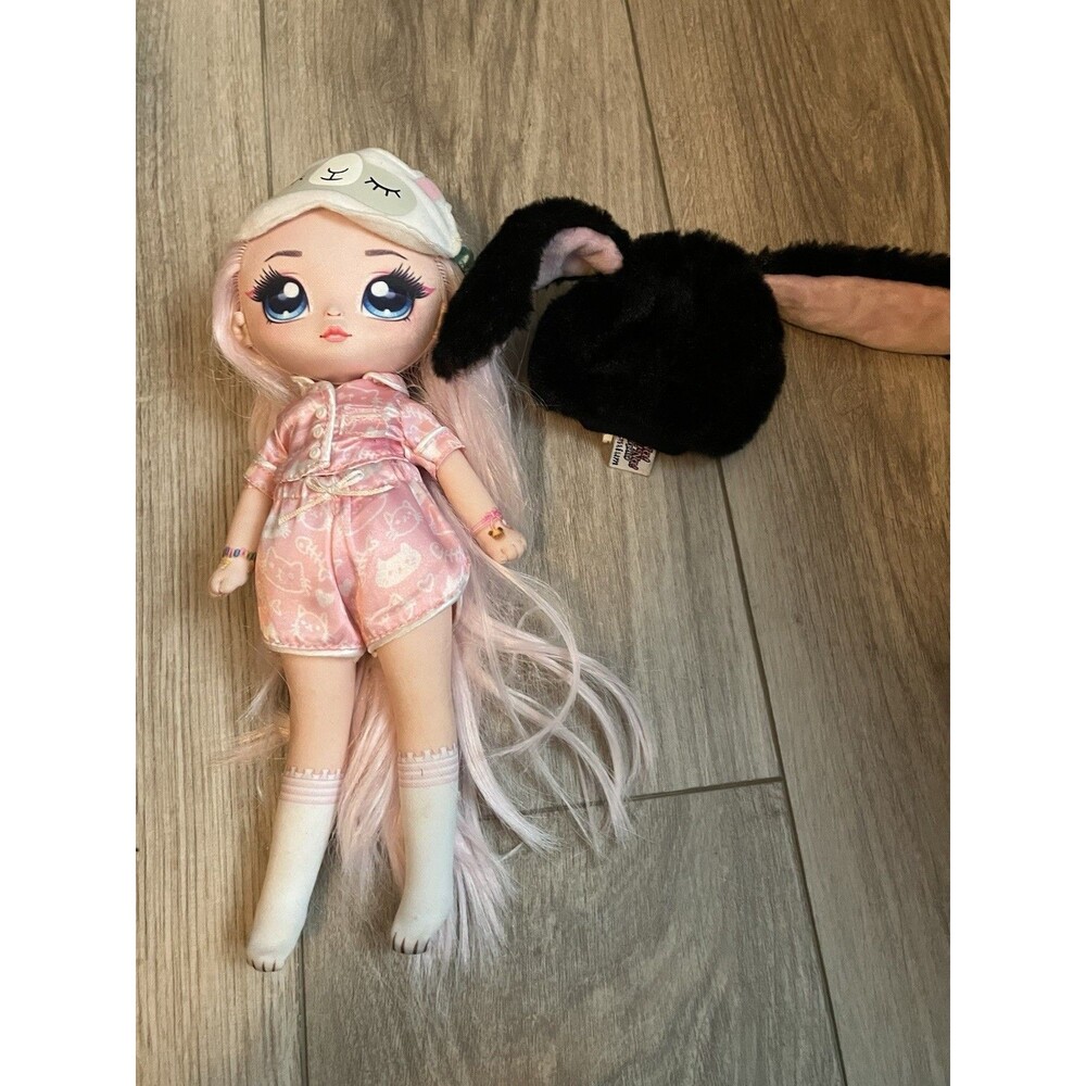 Na! Na! Na! Surprise Teens Slumber Party Mila Rose Fashion Doll Ears Hat & Mask